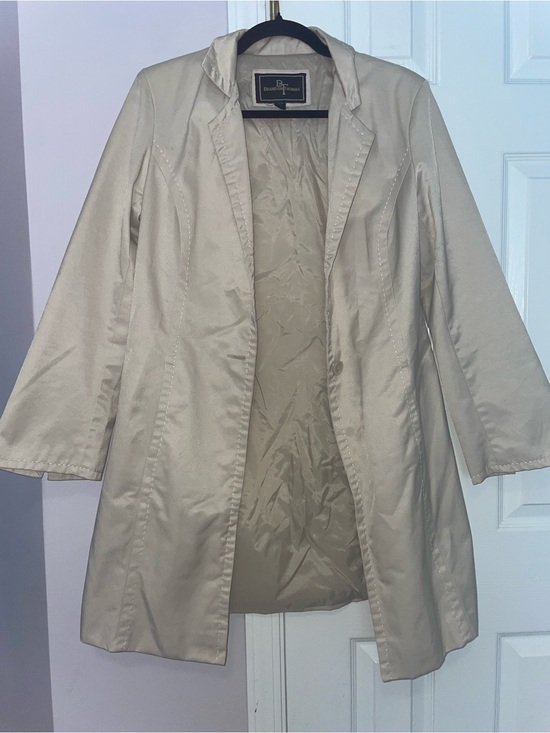 Brandon Thomas Jackets & Blazers - Brandon Thomas Cream Satin Trench Coat
